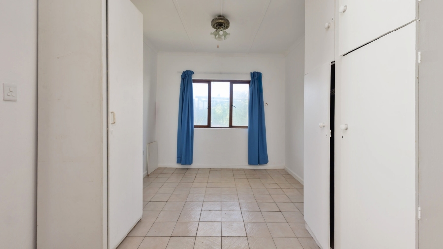 4 Bedroom Property for Sale in Agulhas Western Cape